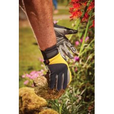 BRIERS Advanced Grip & Protect Lrg / Size 9 BRIERS Advanced Grip & Protect Lrg / Size 9