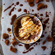 MARSHFIELD FARM Caramel Fudge in Clotted Cream MARSHFIELD FARM Caramel Fudge in Clotted Cream