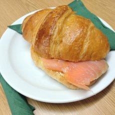Smoked Salmon and Cream Cheese Croissant Smoked Salmon and Cream Cheese Croissant