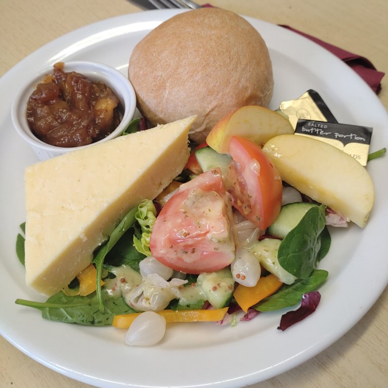 CAFELUNCHPloughmans2024Square